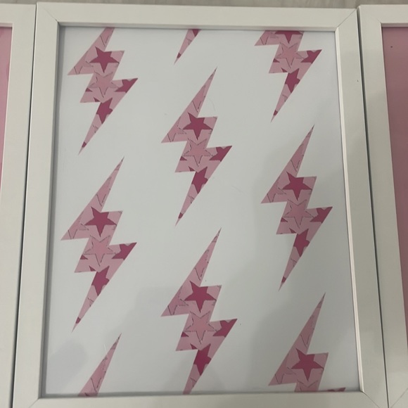 Picture set - Picture 3 of 4